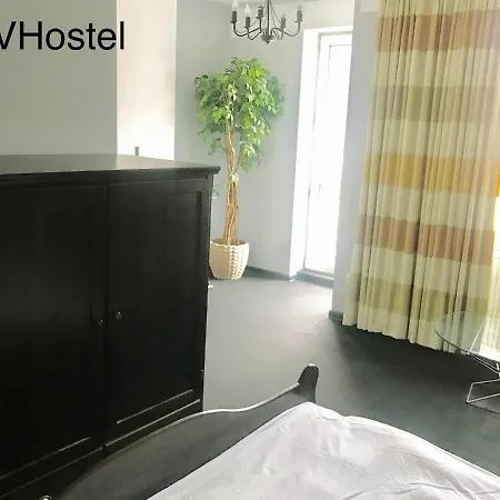 Vhostel وارسو